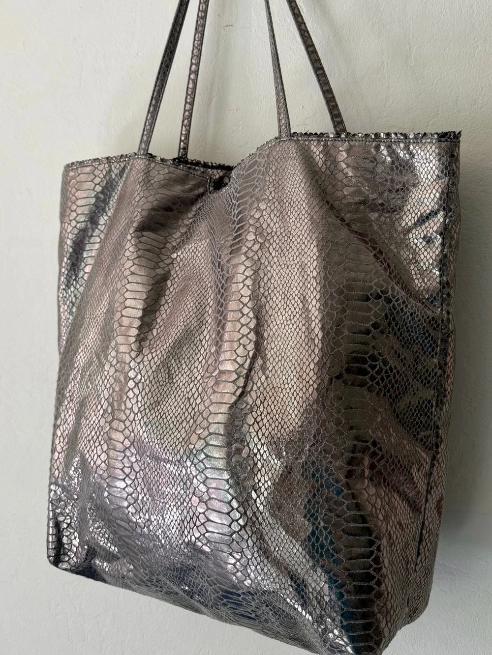 Carlos Falchi Metallic Snakeskin Tote Bag Silver Gunmetal Hobo Shopper EUC